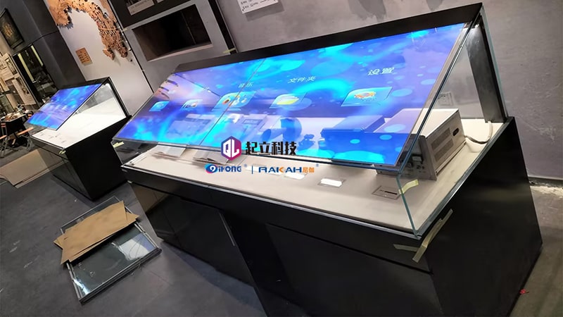 OLED͸չʾ_(ti)